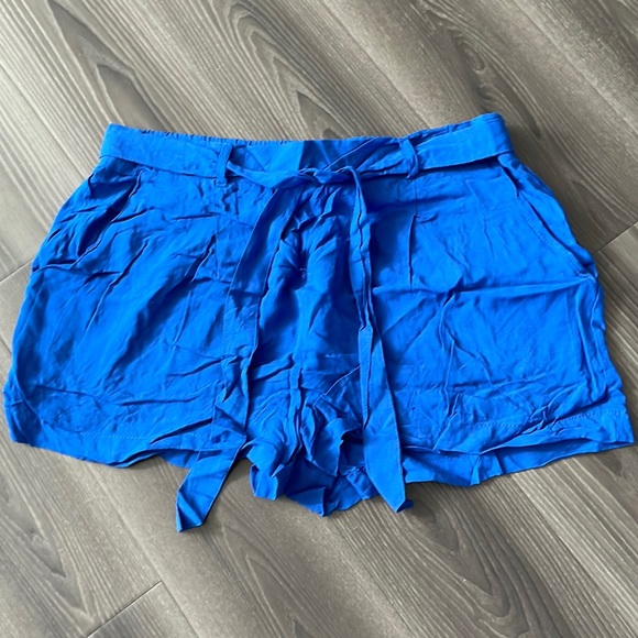 Fashion Nova Lightweight Colbalt Blue Shorts - Picture 2 of 4